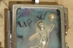 UP_personalized_locket